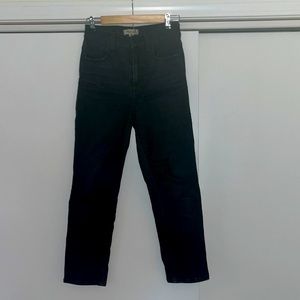 Madewell “Perfect Vintage Jean” in great condition. Size 25